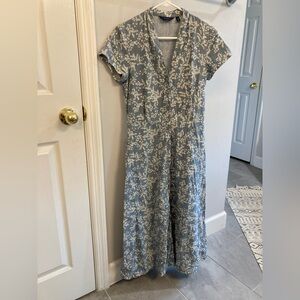 Seasalt Cornwall Carved Wood Dress Organic Cotton blue and white floral size 6